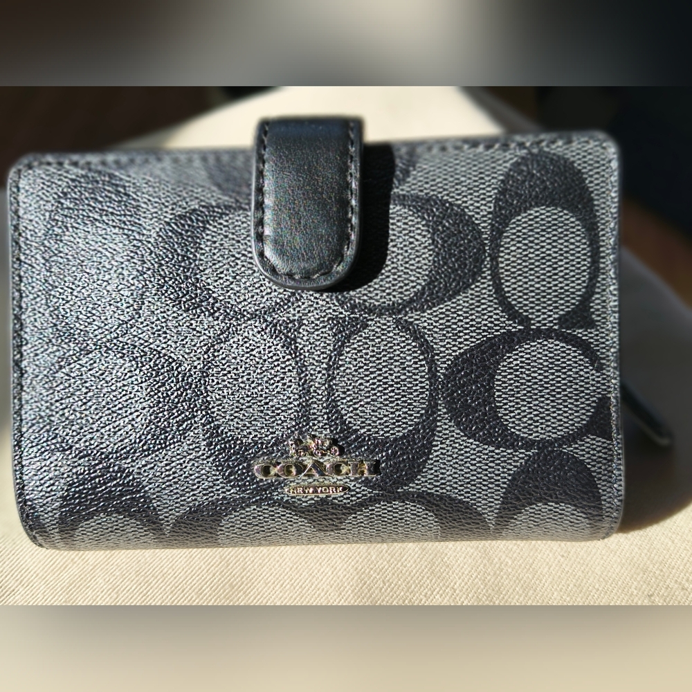 COACH Signature Compact Wallet